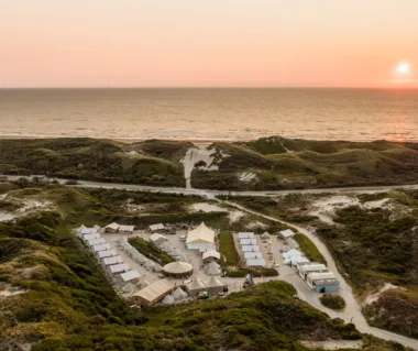 Uitzicht op Beachcamp